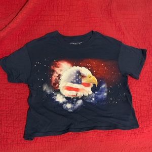 Bald eagle crop t-shirt